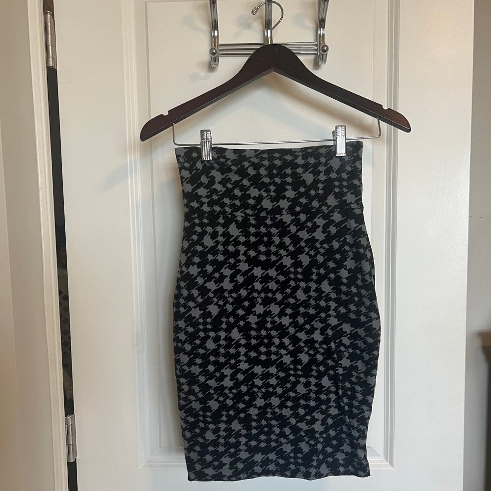 Black & Gray Pencil Skirt